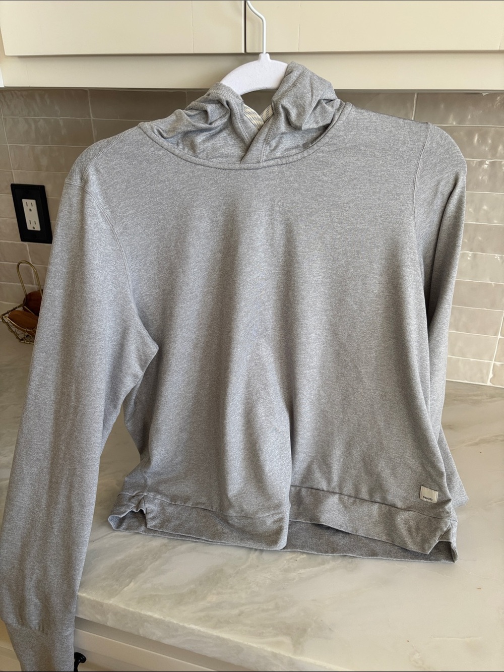 Vuori Women's Light Gray Long Sleeve Hooded Top